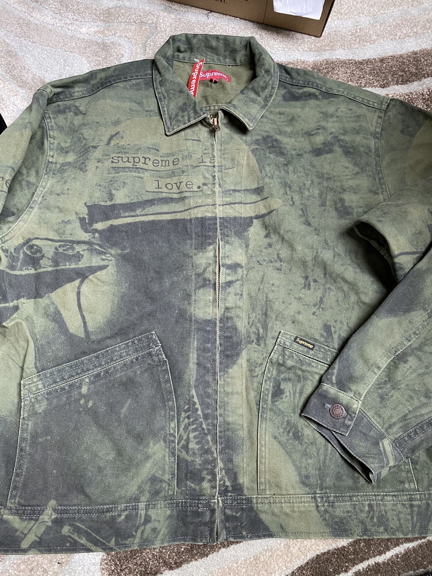 Supreme jacket large