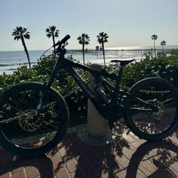 Specialized Comp Levo Alloy E Bike