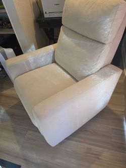 Nurture& Glider and Recliner