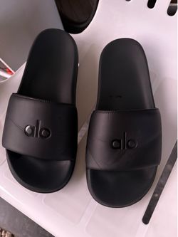 Alo Slides men size 10