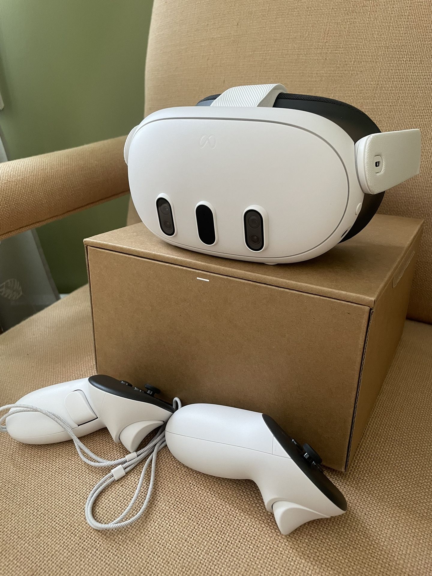 Oculus Quest 3 (used Once)