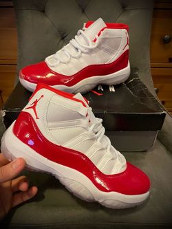Jordan 11 Cherry Red Size 7 for Men’s