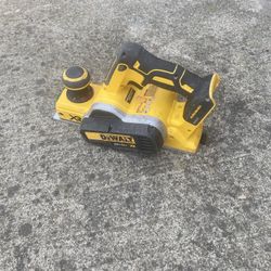 DeWalt Cordless Planter 20v 