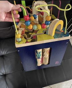 Zanny Zoo Wooden Activity Cube