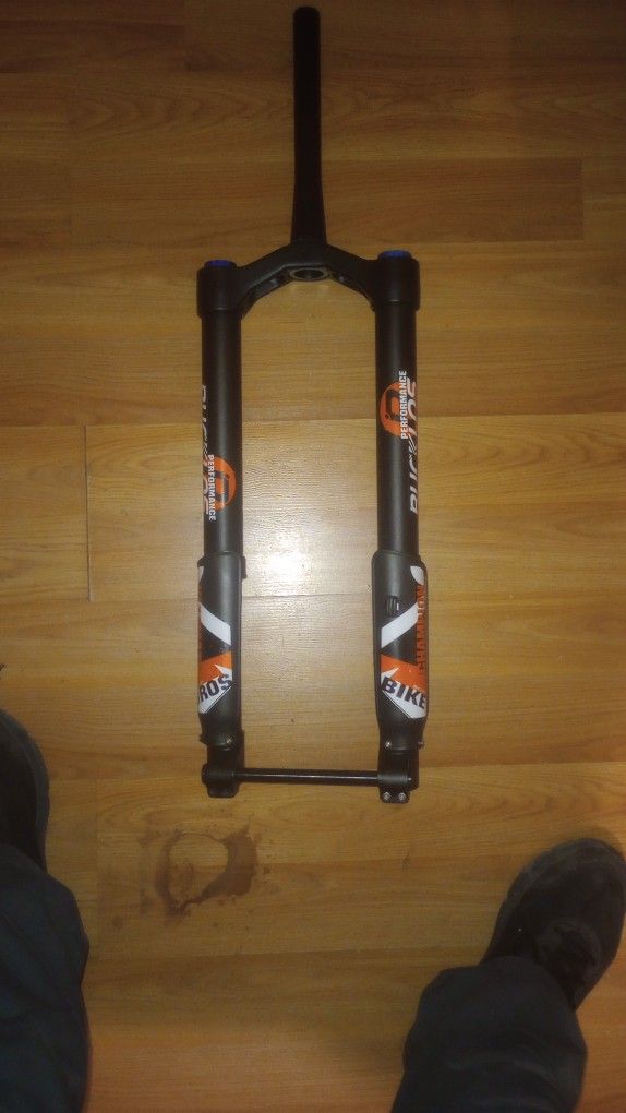 Inverted MTB Air Suspension Forks 