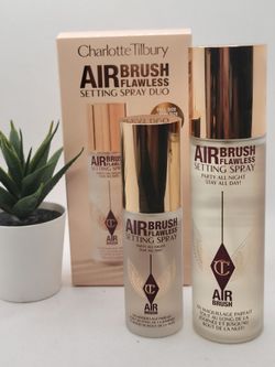 Charlotte Tilbury
 
Airbrush Flawless Setting Spray Duo

3.3 fl 
1.1 fl ⭐️