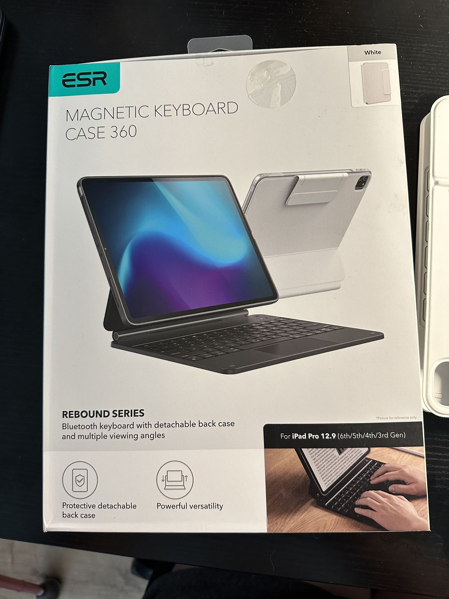 ESR Magnetic Keyboard Case 360 White fits IPad Pro