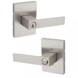 Kwikset Singapore Satin Nickel Reversible Rectangular Straight Keyed Entry Door Handle featuring SmartKey Technology