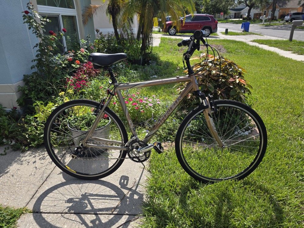 Trek 7300 X-Large 57cm Hybrid Bike