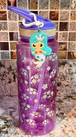 Large water bottle with handle 3