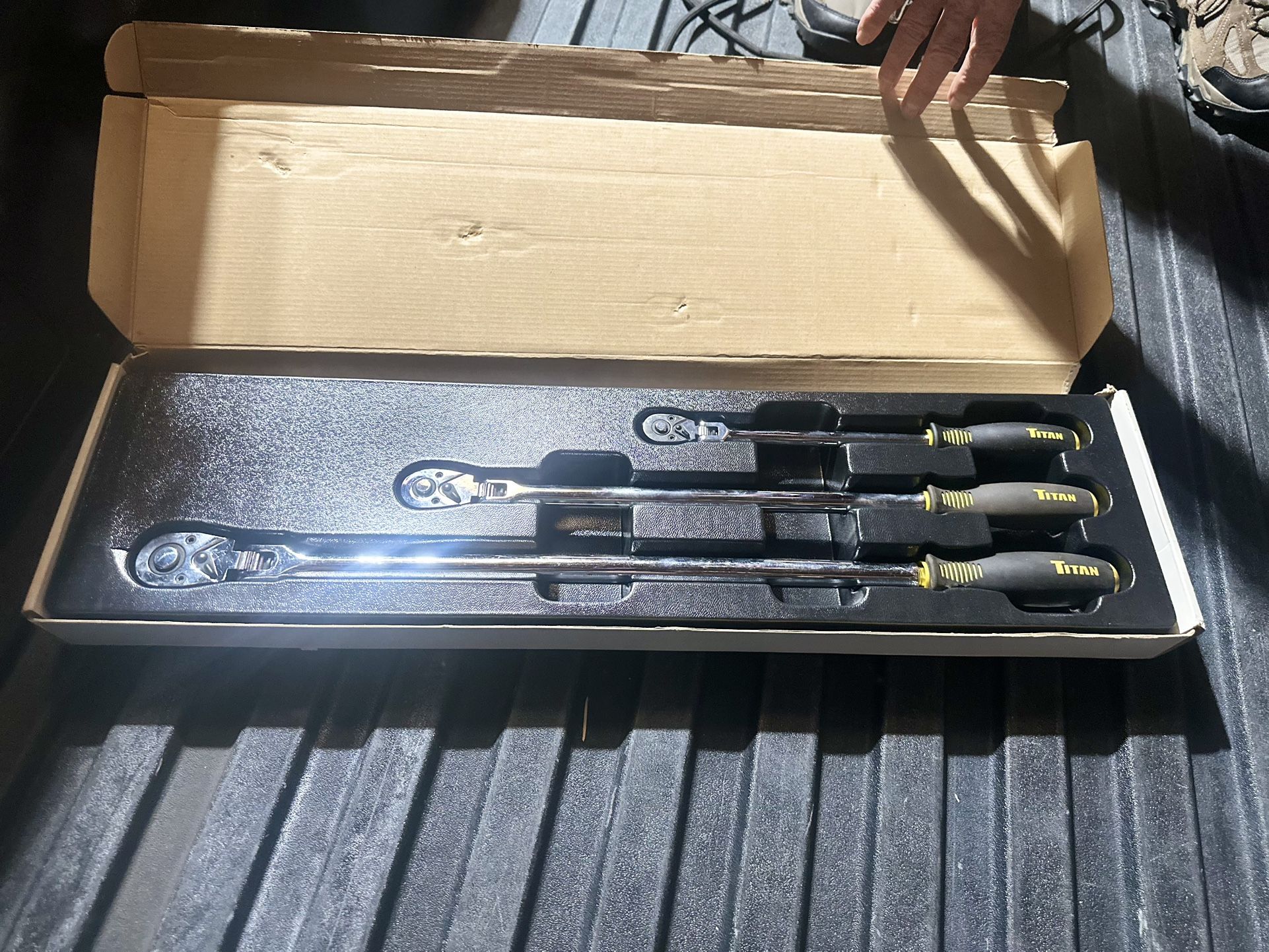 3 Pipe Extra Long Ratchet Set