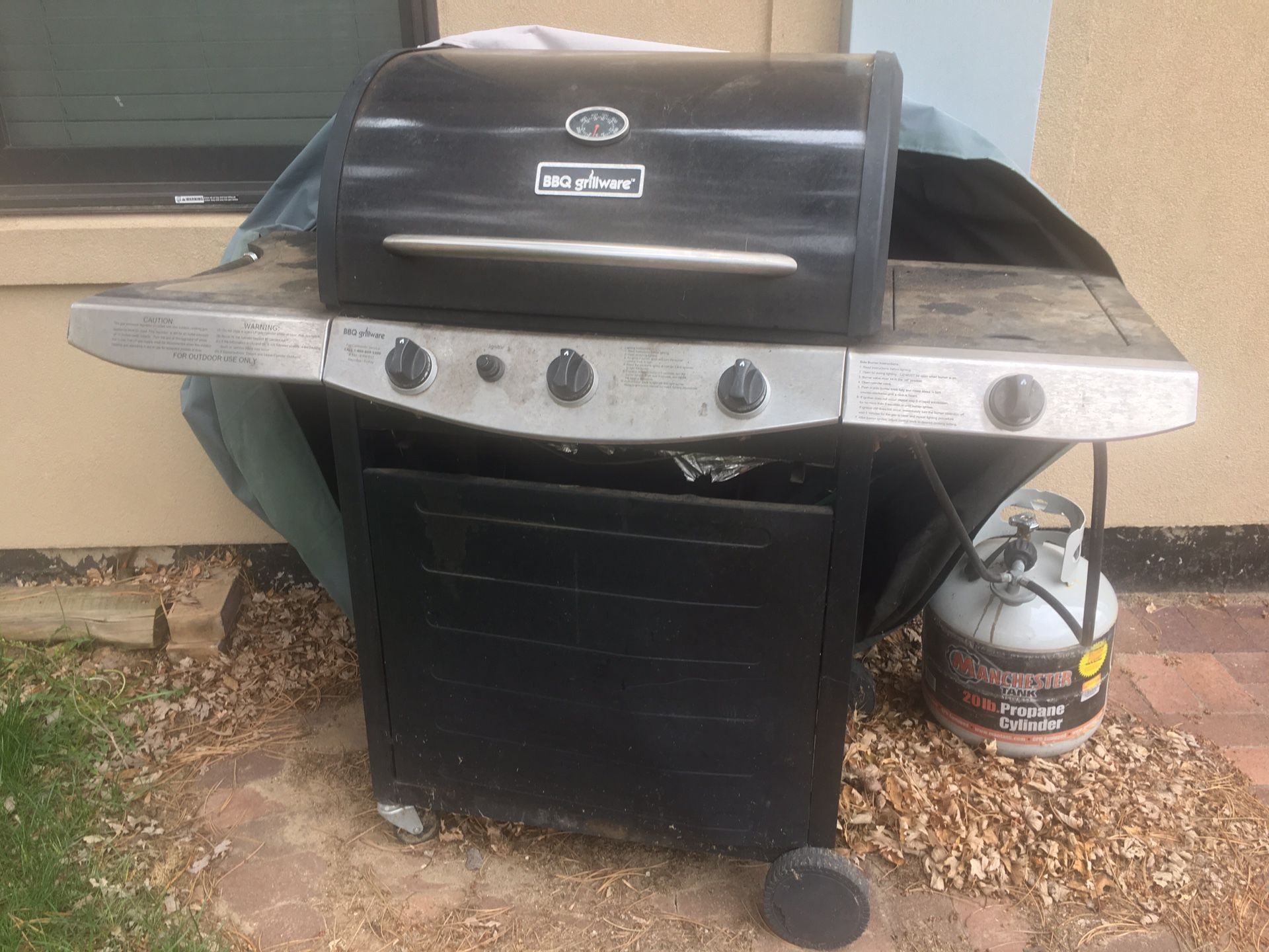 BBQ Grillmaster propane grill