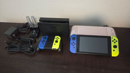 Nintendo Switch V1 Console Bundle