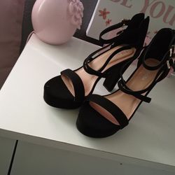 Black Heels Size 8