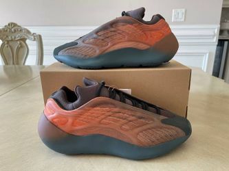 yeezy boost 700 v3 Copper Fade