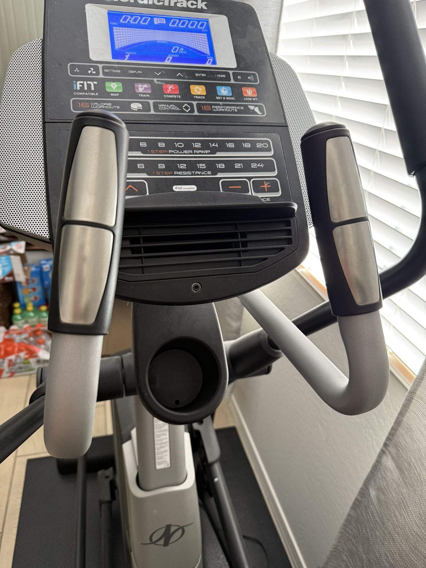 Nordic track Elliptical Elite