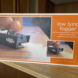 a 400-watt fog machine designed for indoor or covered porch use, commonly used for creating atmospheric effects, especially during Halloween