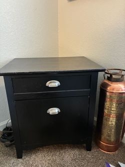 Side table storage