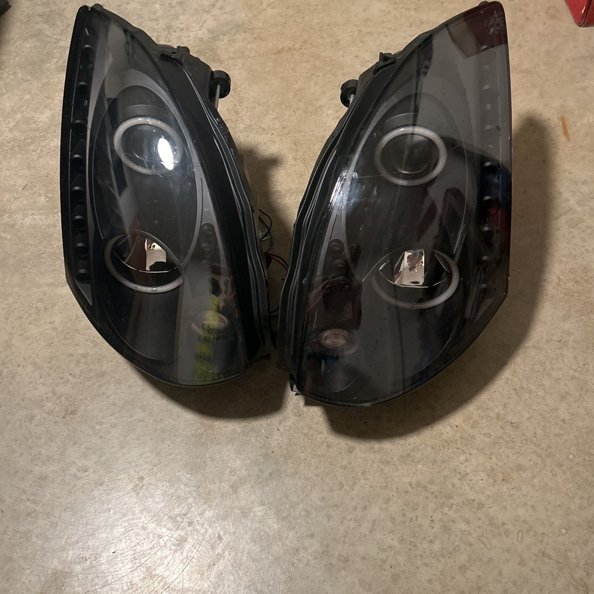 2003-2007 Infiniti G35 Coupe Headlights