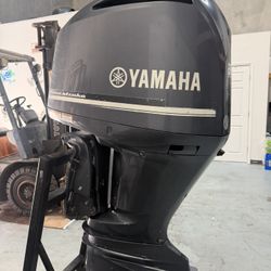 Yamaha 300hp Del 2019 Excelente Listo para El Agua 