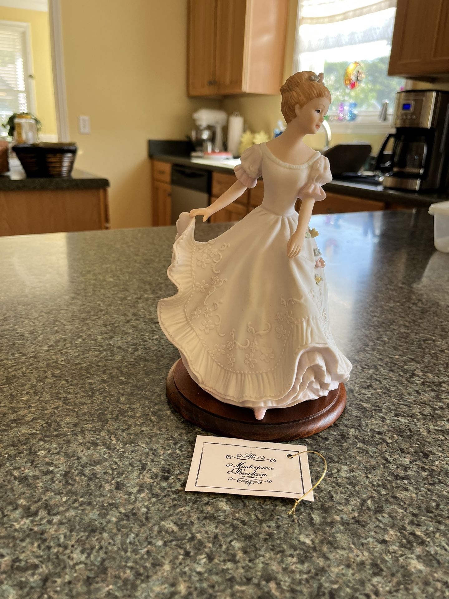 Homco Lady Caroline Figurine