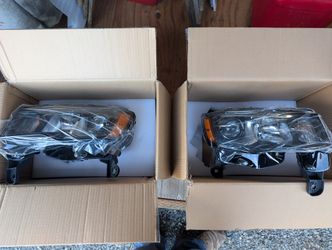 2017-2021 Jeep Grand Cherokee Headlights