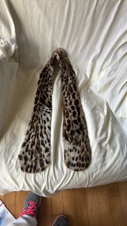 Vintage fur collar, real ocelot, satin lined excellent condition