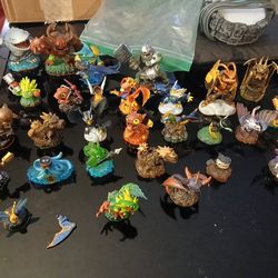Skylanders Figure Lot