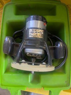 SKIL ROUTER IN CARRY CASE