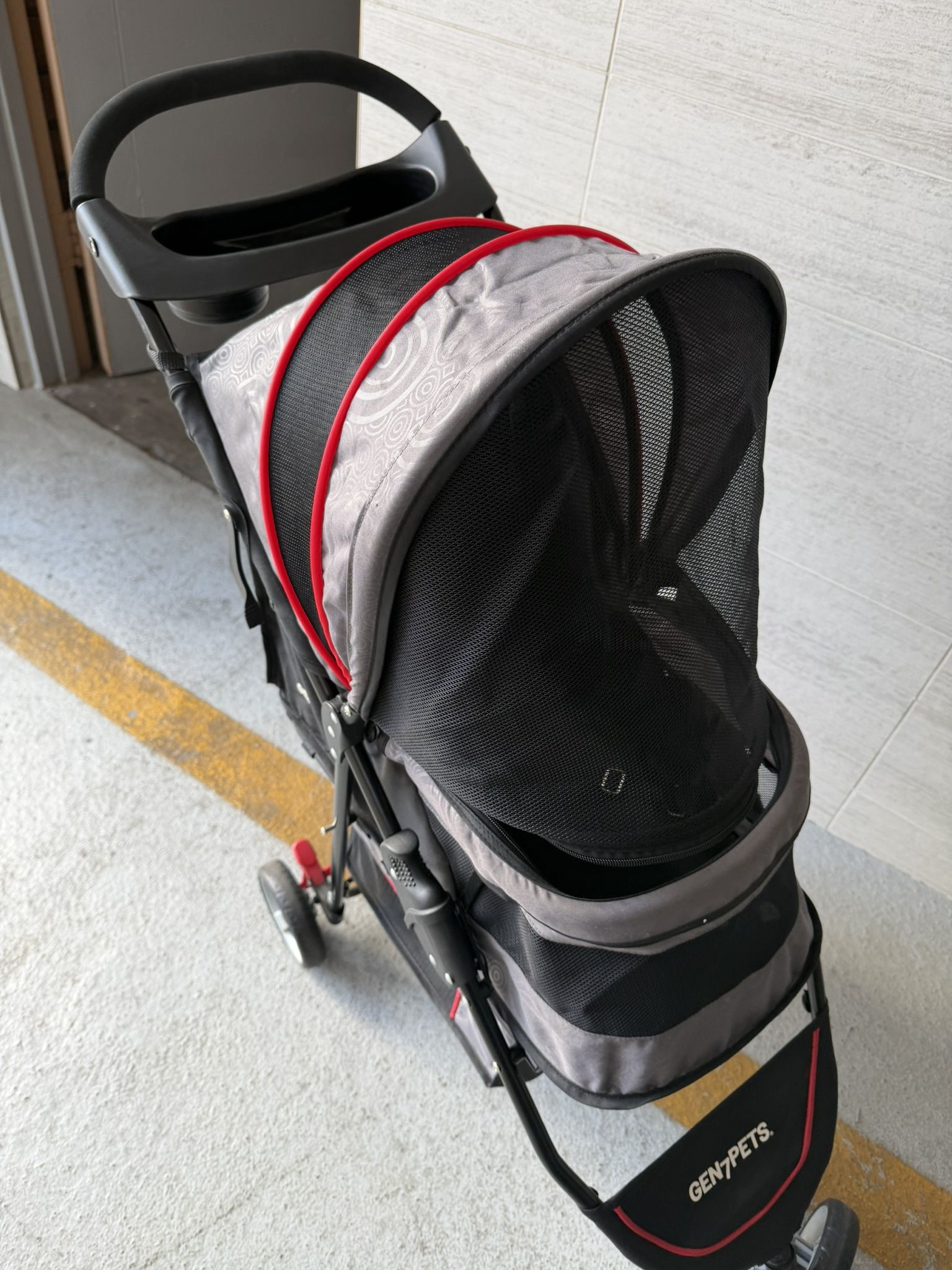 Gen7Pets Regal 4 Wheeled Pet Stroller for Dogs Up to 25 lb, Gray Shadow, 11.5 lb