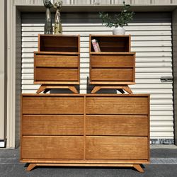 Stunning Mid Century Bedroom Dresser Set