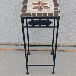 Pretty Side Stand,  or Flower & Plant Stand