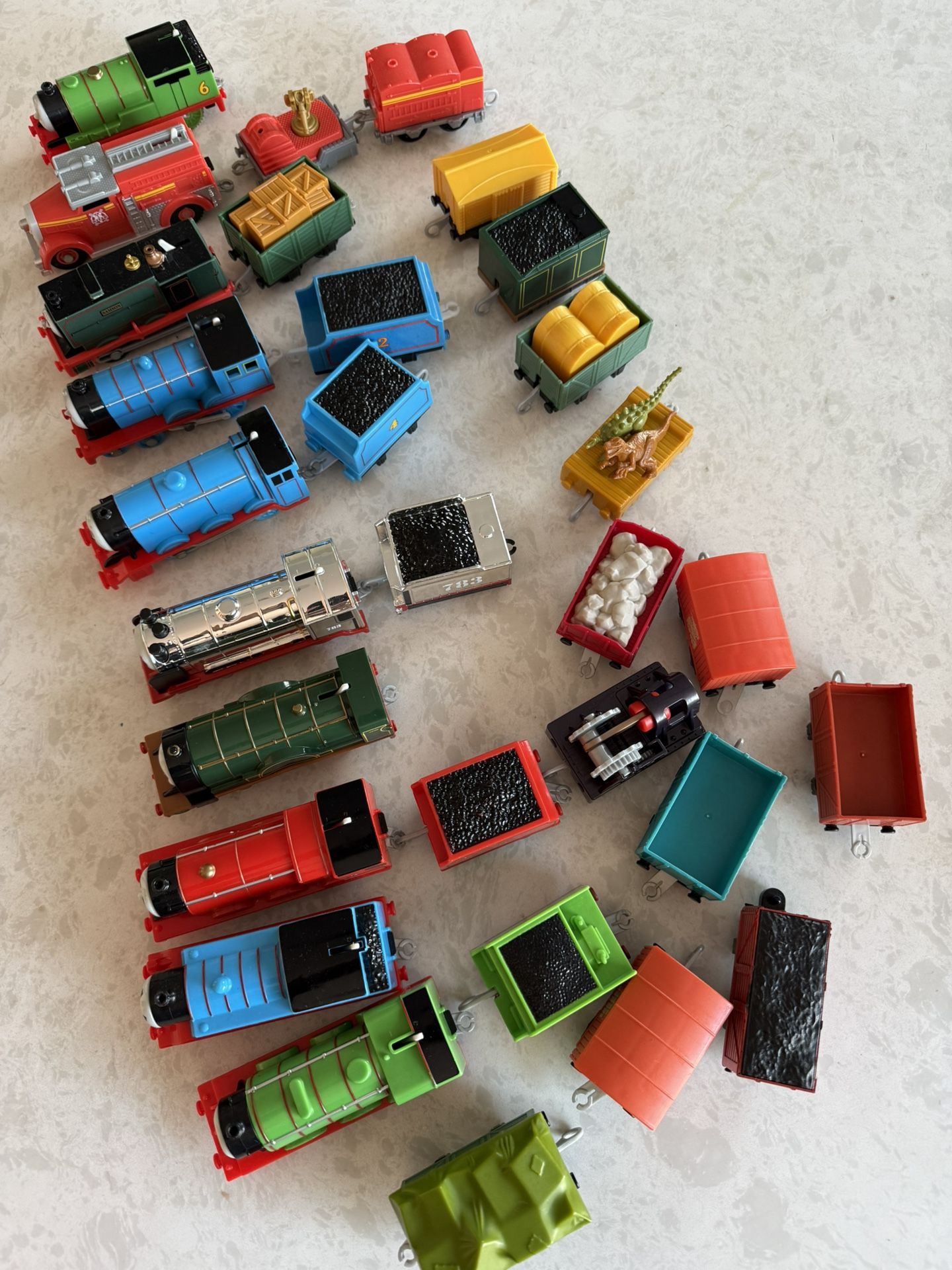 Thomas And Friend TRACKMASTER Battery Trains - AMAZING COND ITION- ($10 To $20 Range)