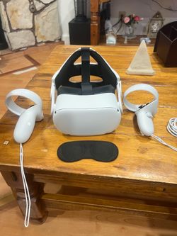 FS: Meta Occulus Quest 2  VR Headset