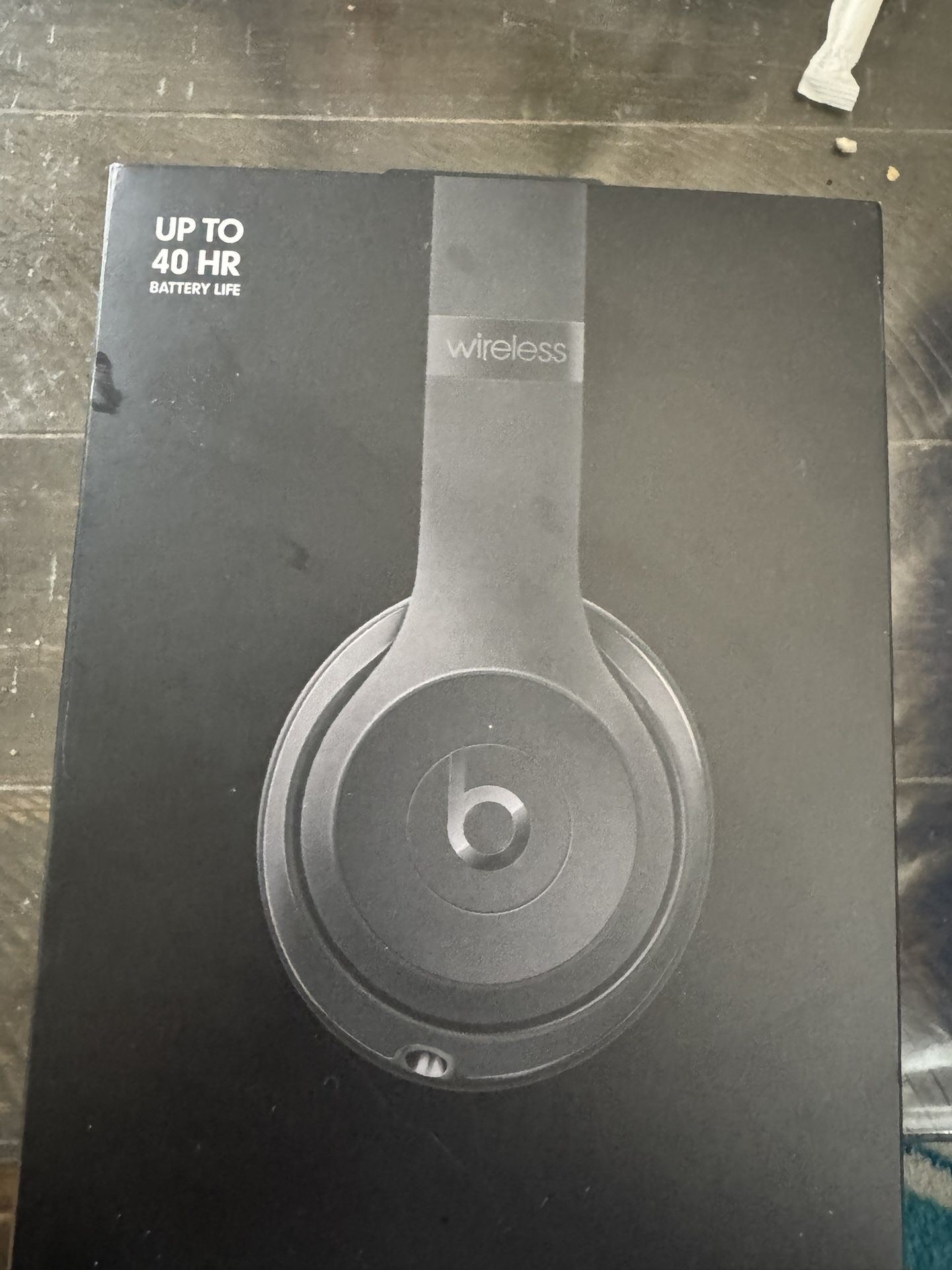 Beats Solo 3 open box