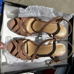 Woman’s Heel Size 6