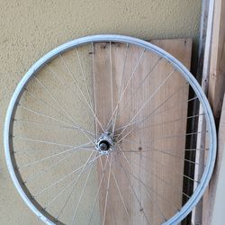 One 26"× 1.50 Rim. Not Bent. Cash Only No Delivery. Long Beach 90814