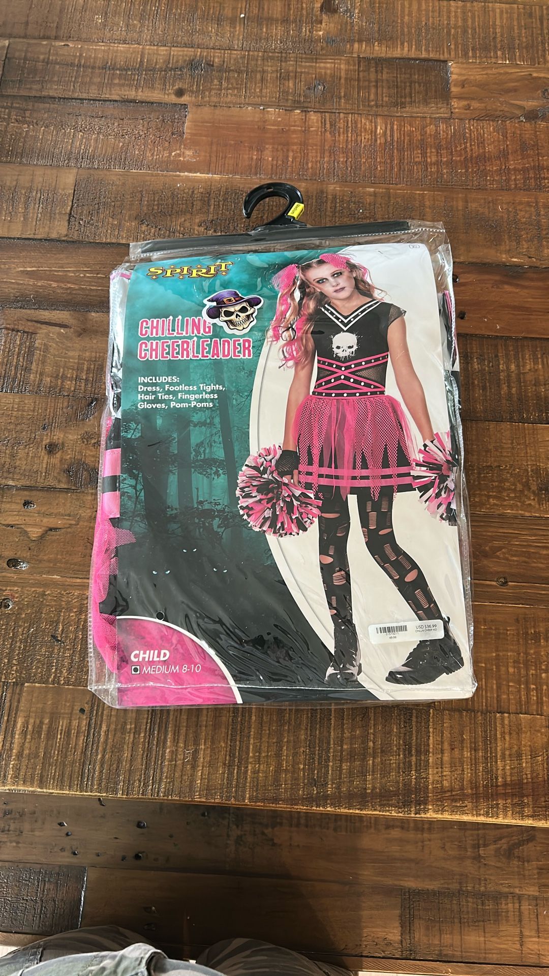 Chilling Cheerleader 