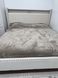 King bed with Mattress 