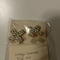  Vintage Earrings 