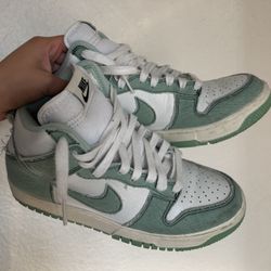 Nike Dunk High 1985 (Discontinued)