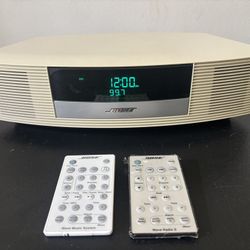 Bose Wave Radio II - AM/FM Radio Alarm Clock Platinum White
