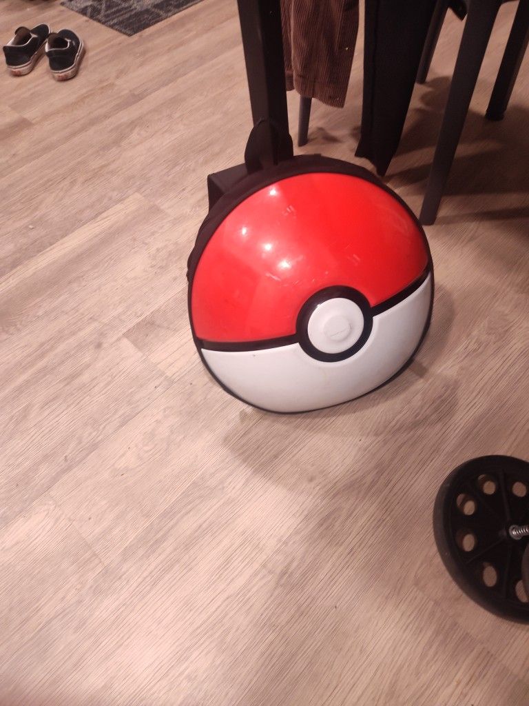 Pokemon Pokeball Backpack