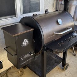 Pit Boss Electric Smoker