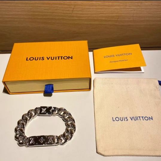 LOUIS VUITTON Monogram Cuban Chain