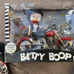NIB Vintage 1999 Betty Boop Biker Doll and Motorcycle Collectible 14 x 12 RARE 