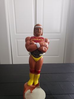 Vintage Hulk Hogan shampoo bottle (broken) see pictures