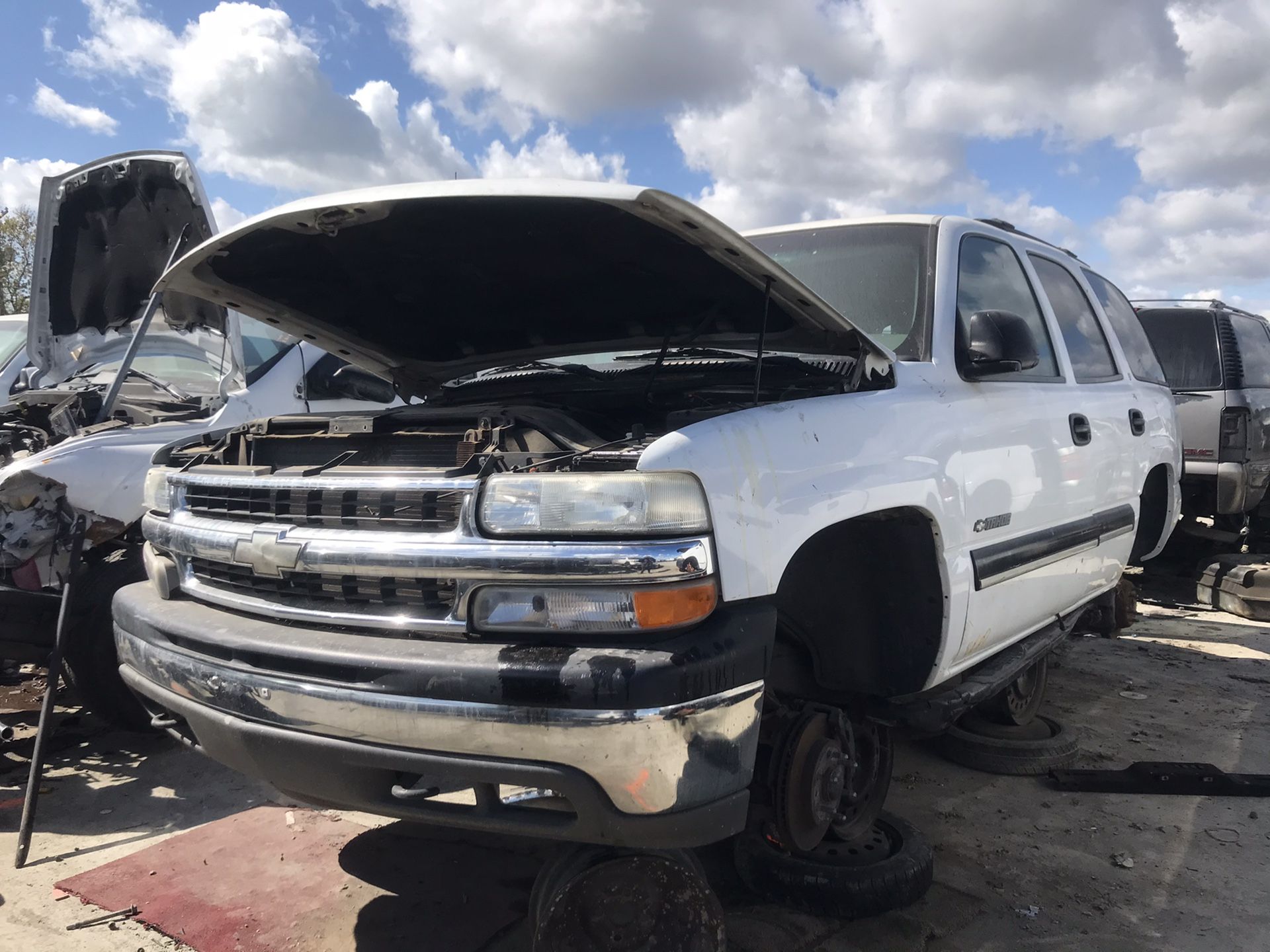 2000 Chevrolet Tahoe Part Out