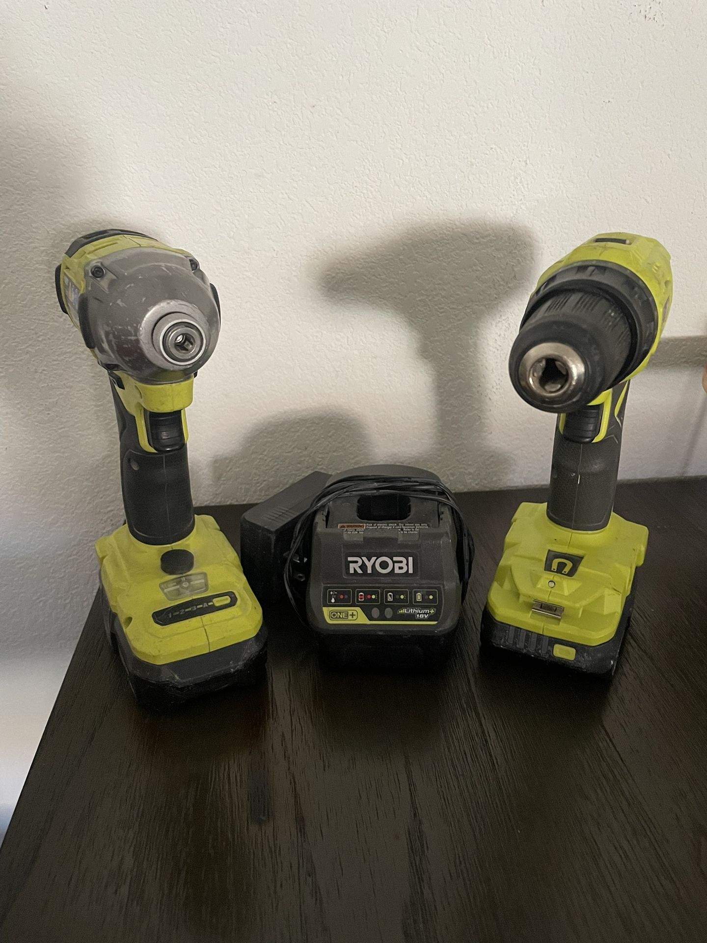 Ryobi Drill Set