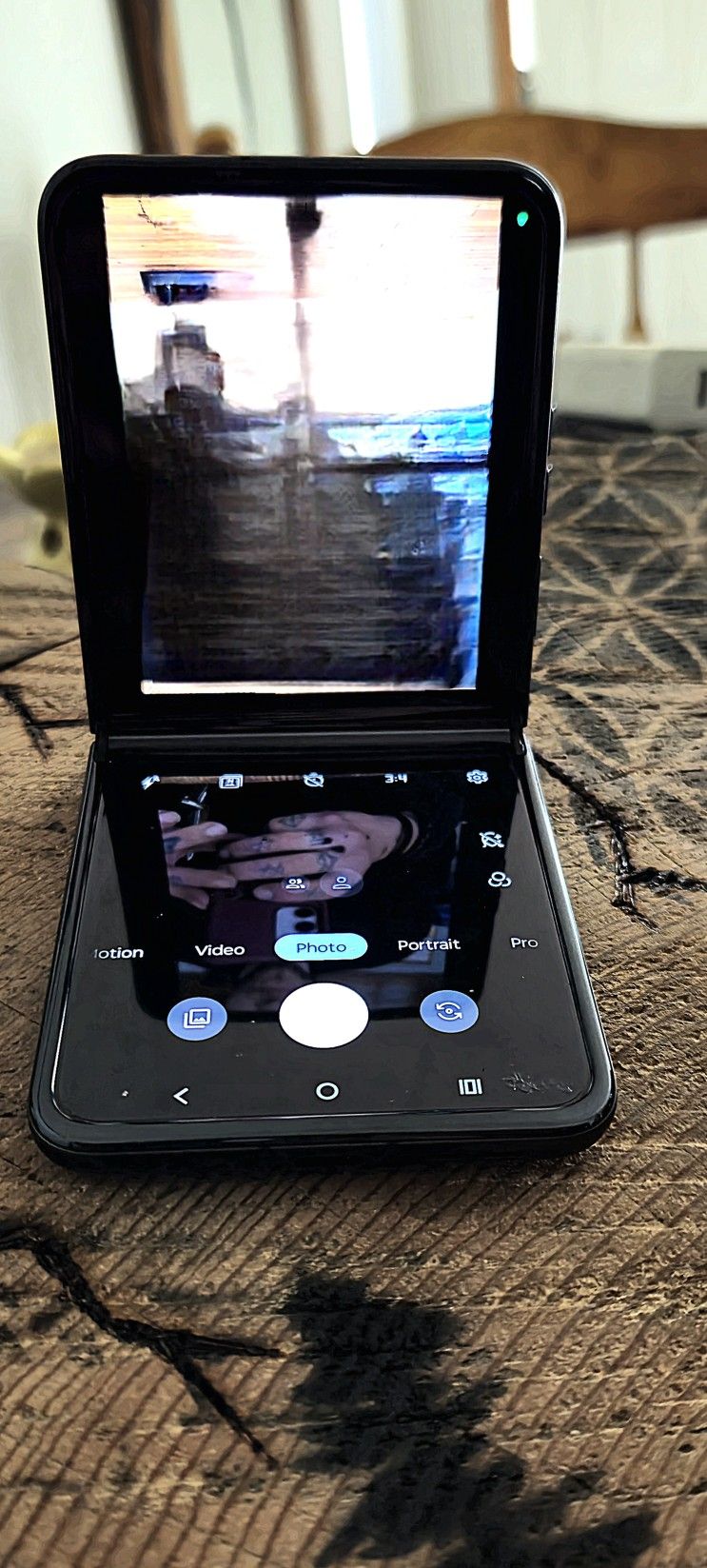 Motorola Razr 2024 Unlocked